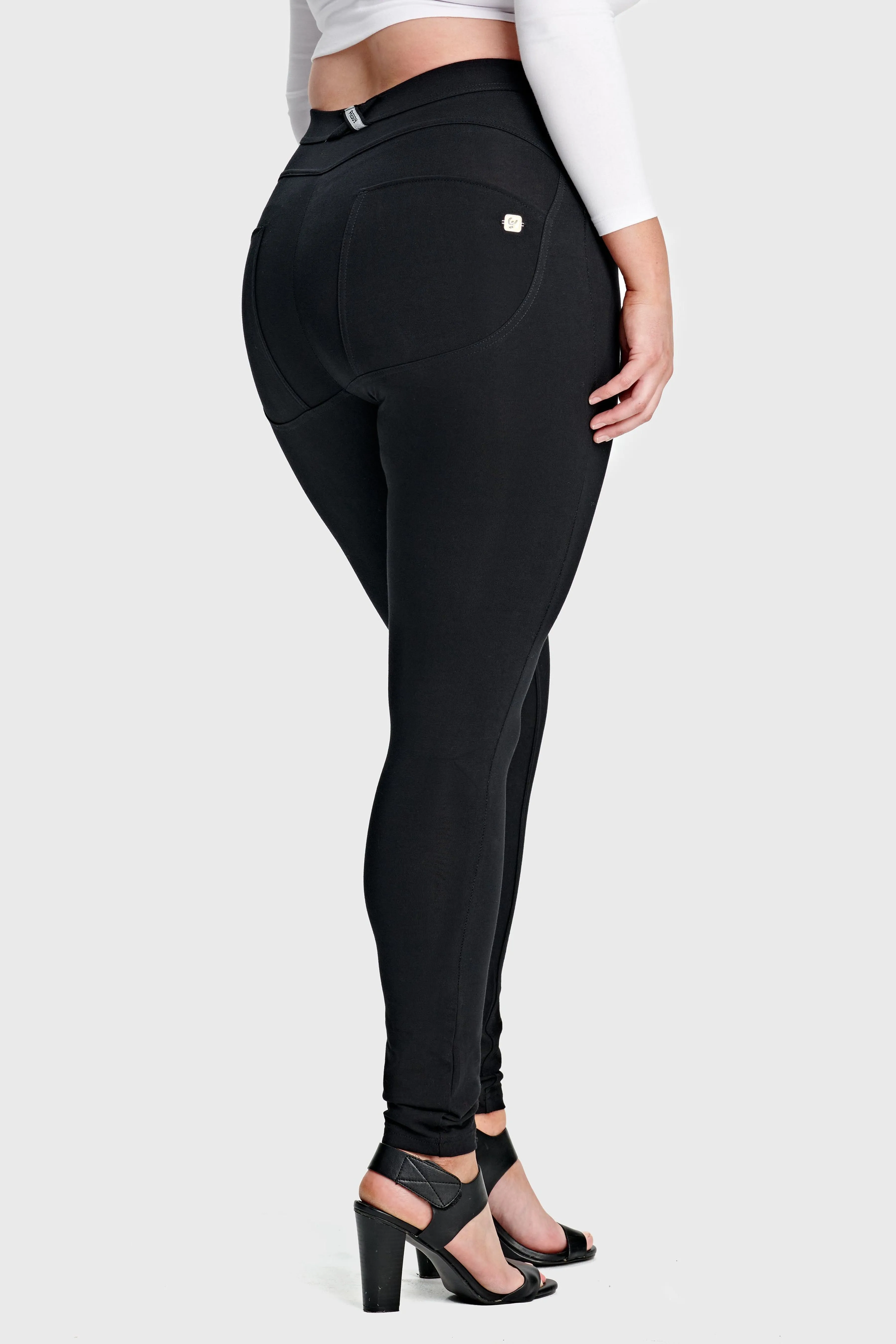 Black Cotton Curvy Hourglass Fit Mid Rise Full Length