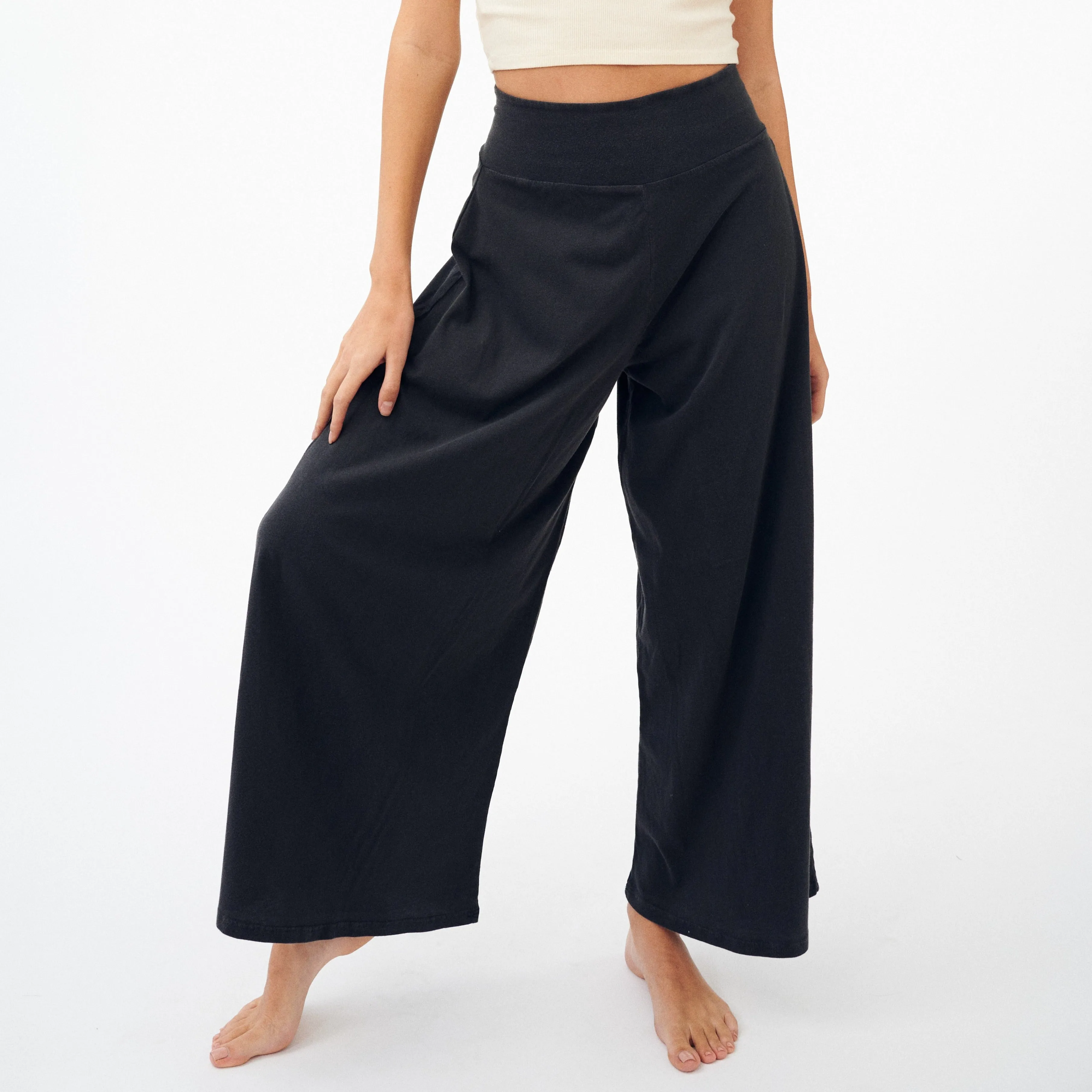 High-Waist Relaxed Wide-Leg Pant