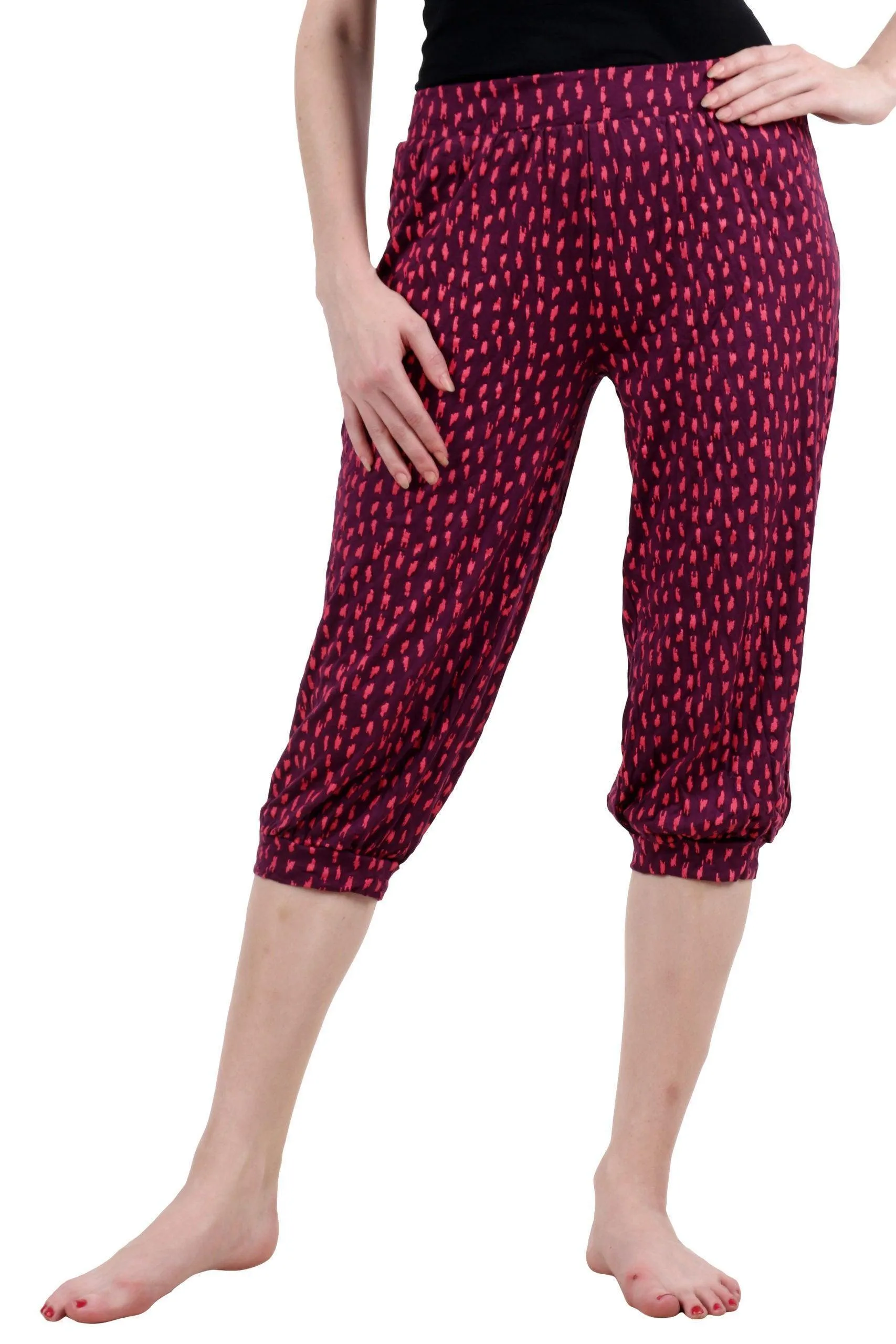 Maroon Graphic Printed Cropped Pyjamas